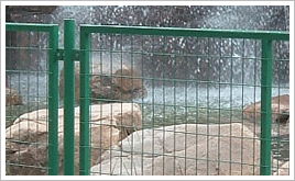 高速公路護(hù)欄網(wǎng) 價(jià)格、規(guī)格型號與安全防護(hù)設(shè)備解析